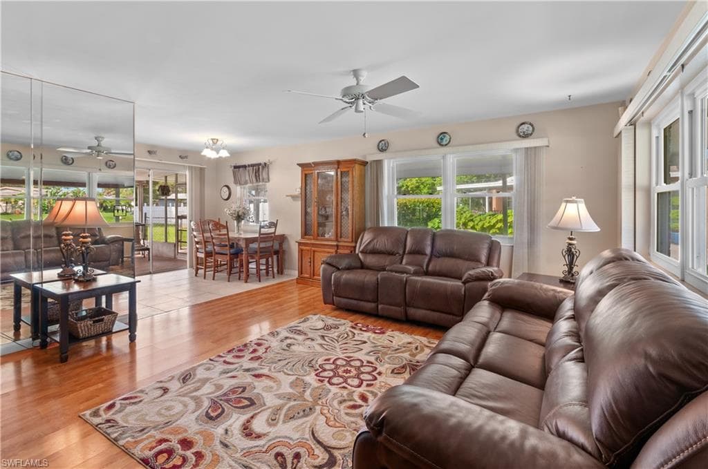 4180 Coconut Cir S, Naples, FL 34104-6