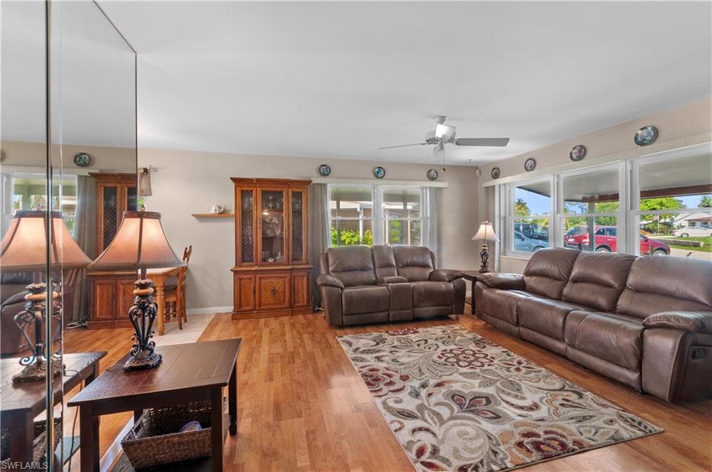 4180 Coconut Cir S, Naples, FL 34104-7