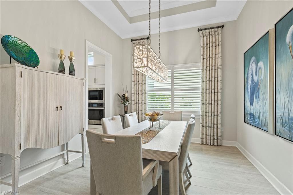 5771 Clarendon Dr, Naples, FL 34113-8