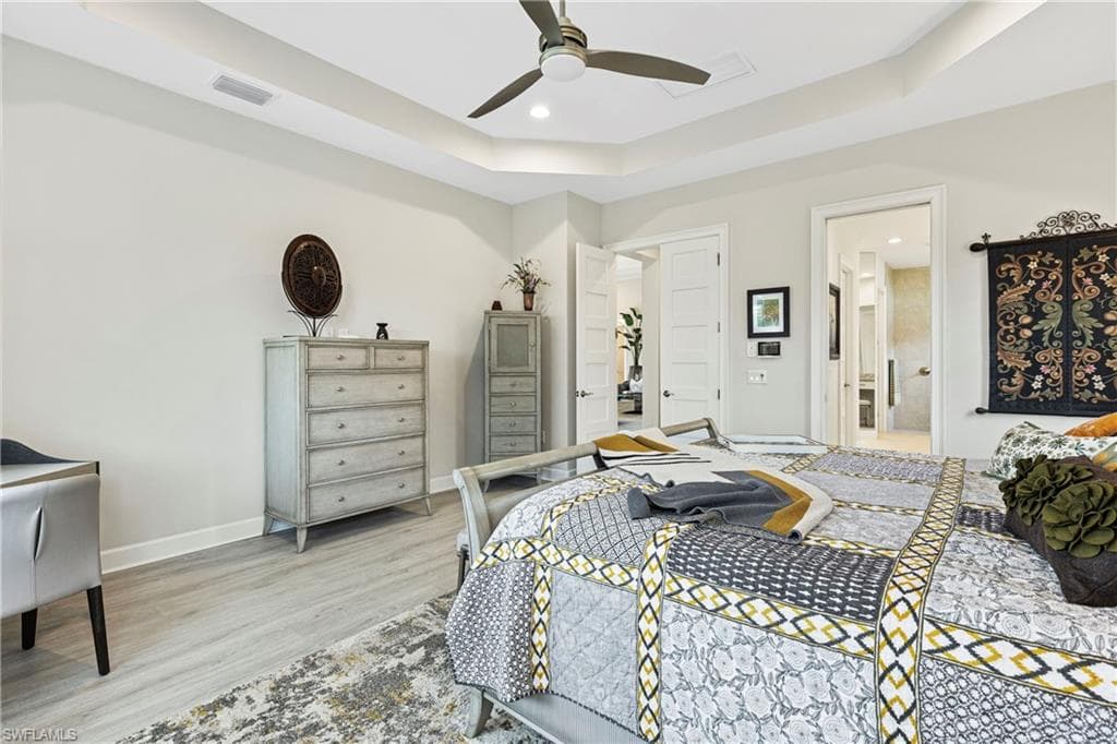 5771 Clarendon Dr, Naples, FL 34113-15