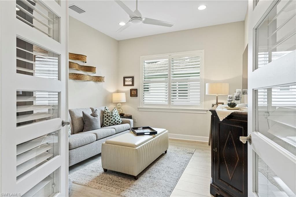 5771 Clarendon Dr, Naples, FL 34113-20