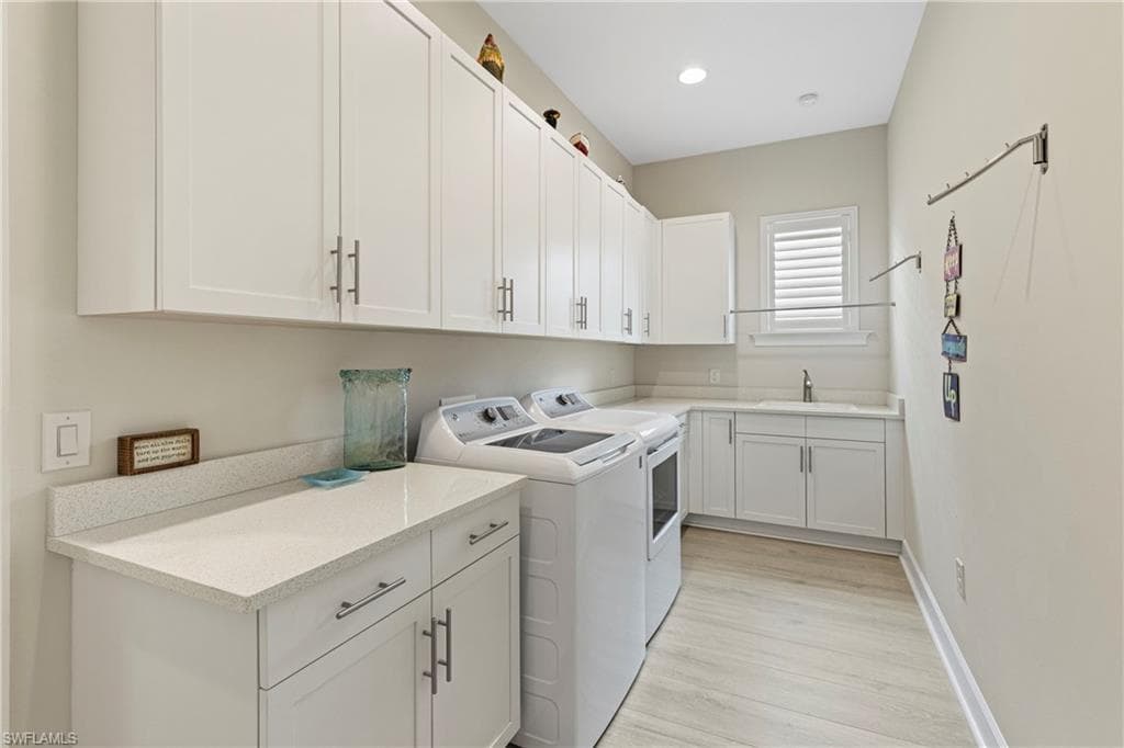5771 Clarendon Dr, Naples, FL 34113-22