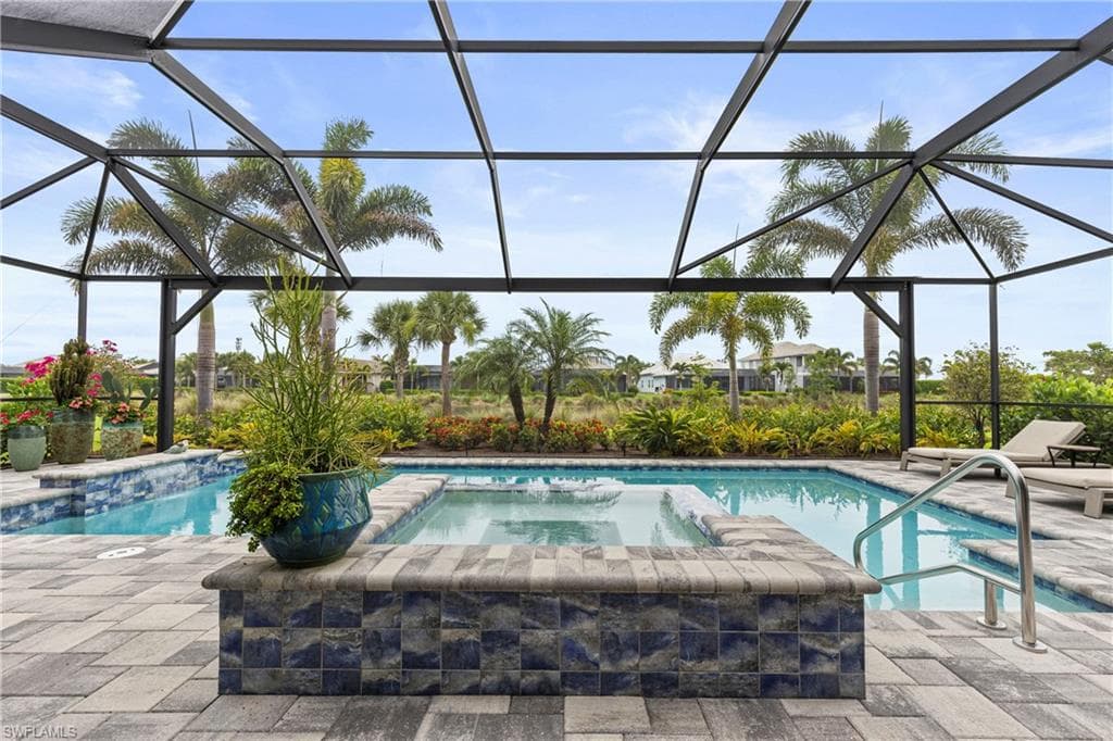5771 Clarendon Dr, Naples, FL 34113-27