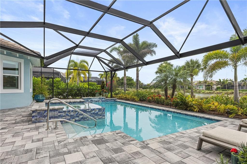 5771 Clarendon Dr, Naples, FL 34113-28