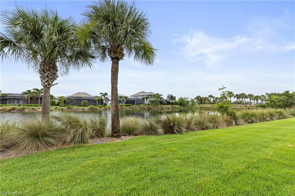 5771 Clarendon Dr, Naples, FL 34113-32