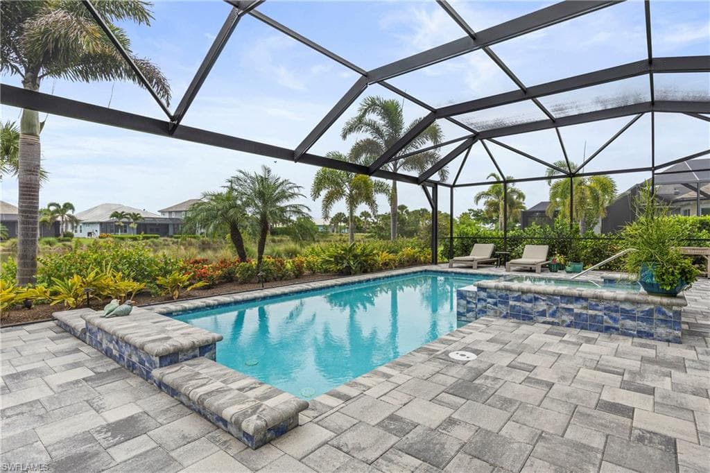 5771 Clarendon Dr, Naples, FL 34113-33
