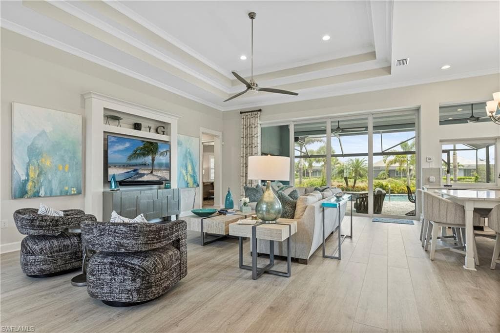 5771 Clarendon Dr, Naples, FL 34113-3
