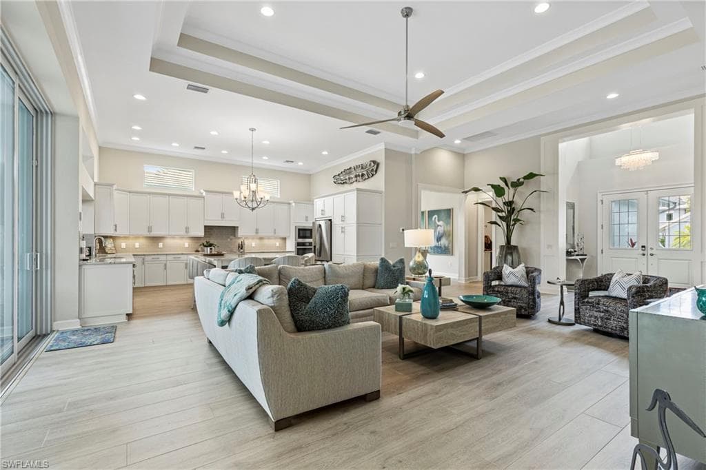 5771 Clarendon Dr, Naples, FL 34113-4