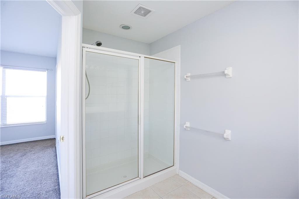 937 Hampton Cir, Naples, FL 34105-28