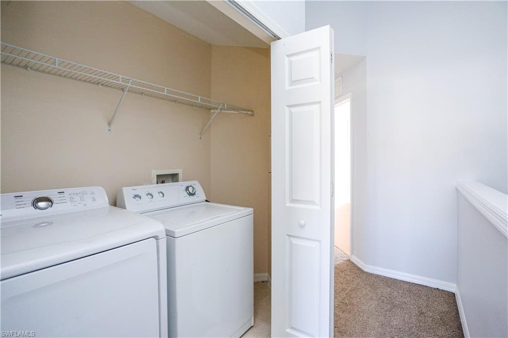 937 Hampton Cir, Naples, FL 34105-30