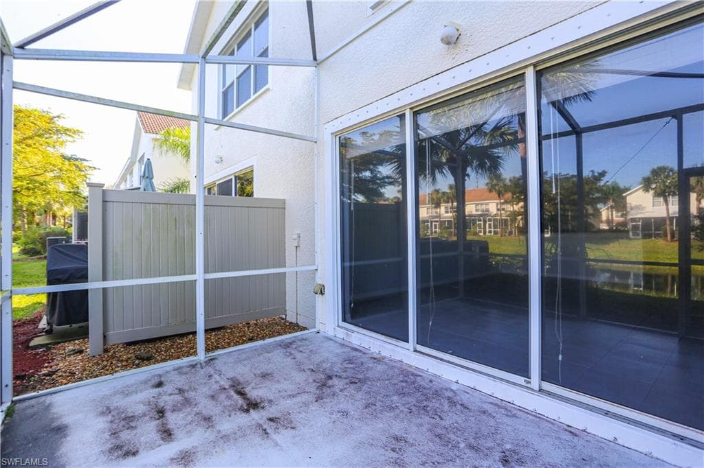 937 Hampton Cir, Naples, FL 34105-37