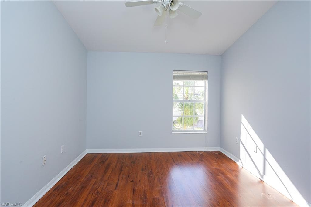 937 Hampton Cir, Naples, FL 34105-45
