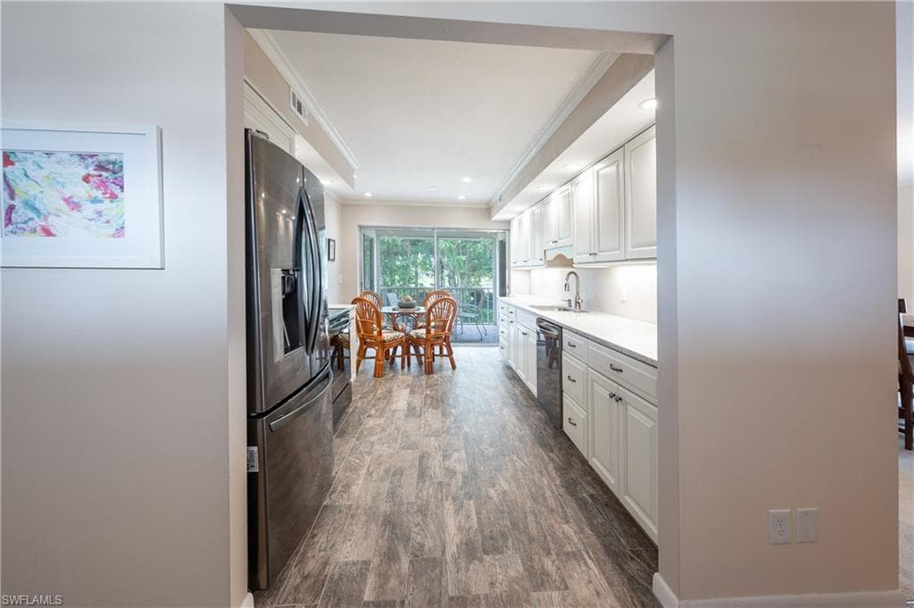 241 Palm River Blvd C202, Naples, FL 34110-3