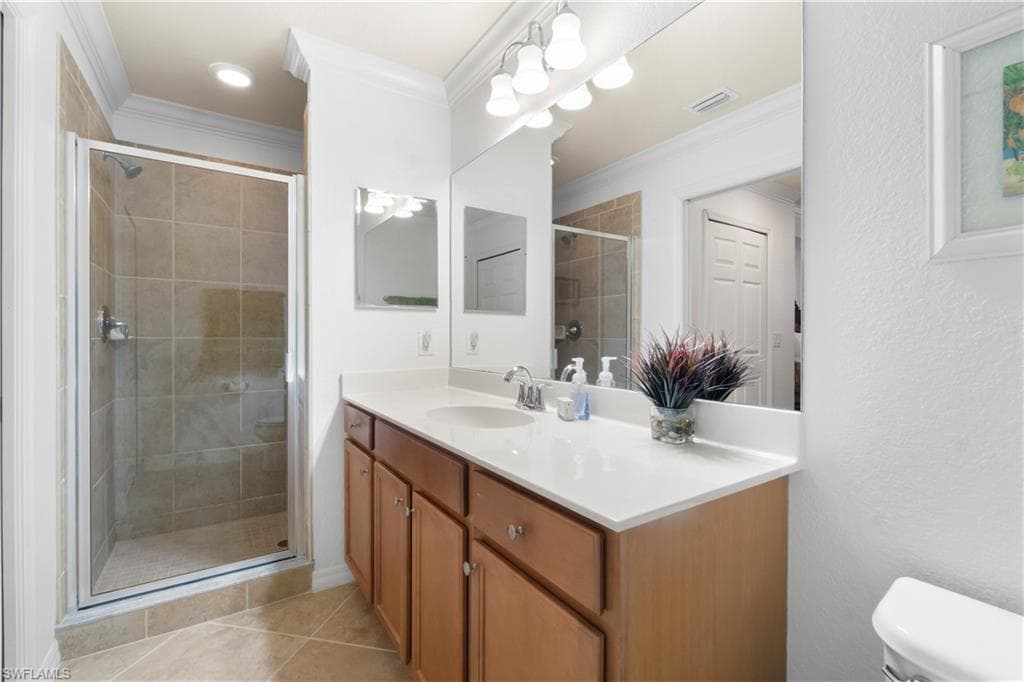 9715 Acqua Ct 121, Naples, FL 34113-11