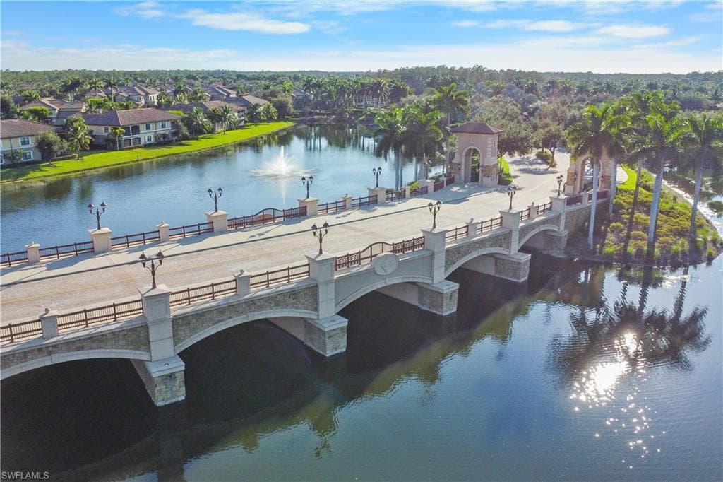 9715 Acqua Ct 121, Naples, FL 34113-18
