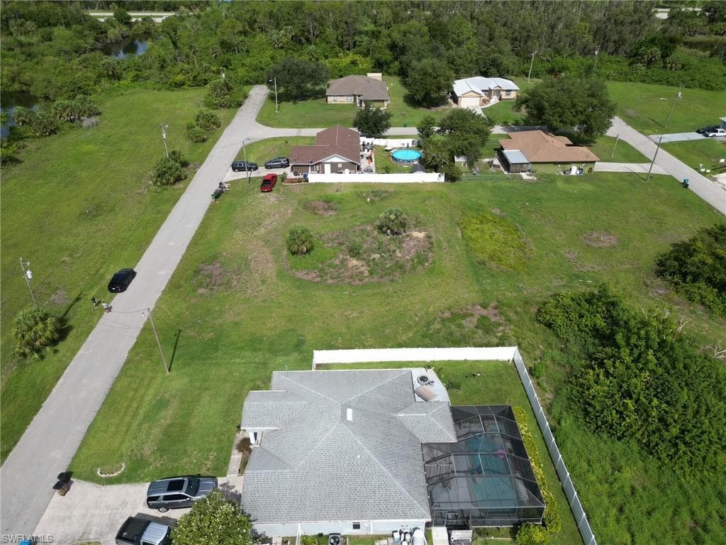 1707 27th Ter, Cape Coral, FL 33909-5