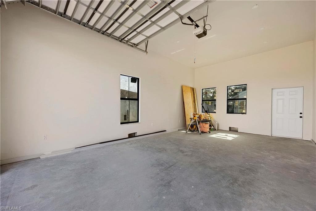 4656 Capri Dr, Naples, FL 34103-20