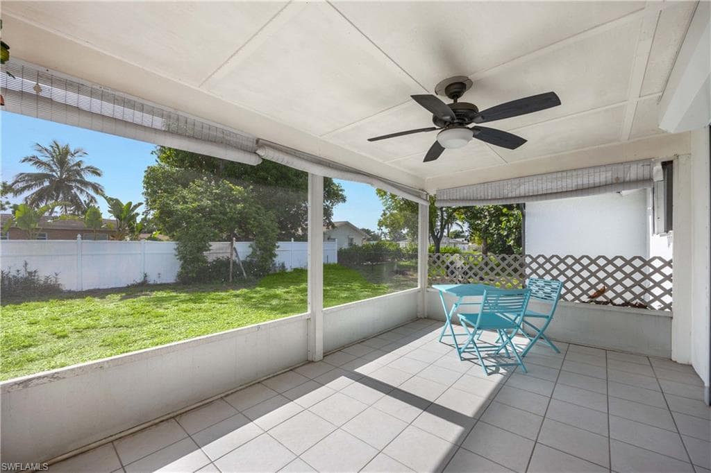 4656 Capri Dr, Naples, FL 34103-21