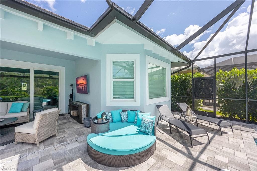 6269 Antigua Way, Naples, FL 34113-35