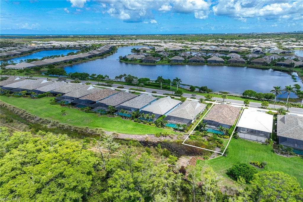 6269 Antigua Way, Naples, FL 34113-38