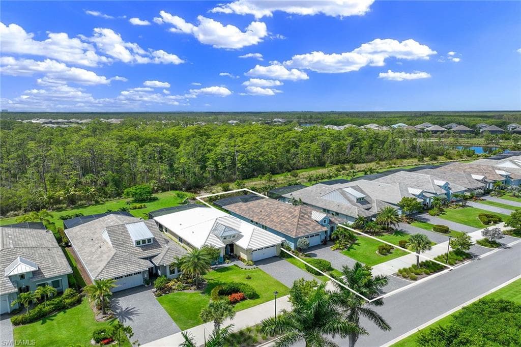6269 Antigua Way, Naples, FL 34113-40