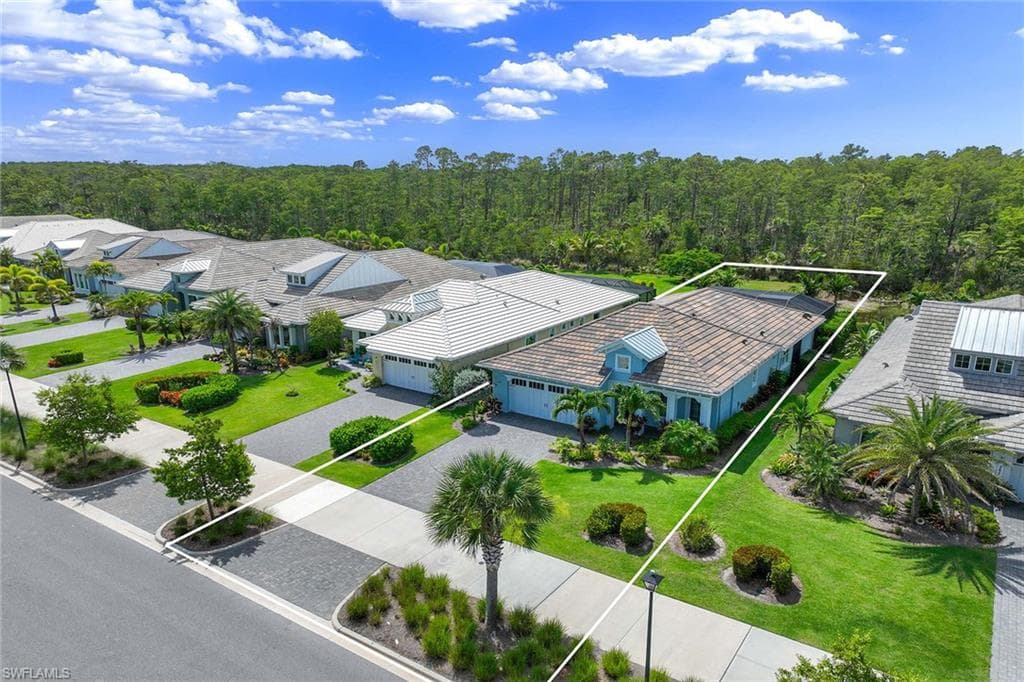 6269 Antigua Way, Naples, FL 34113-5