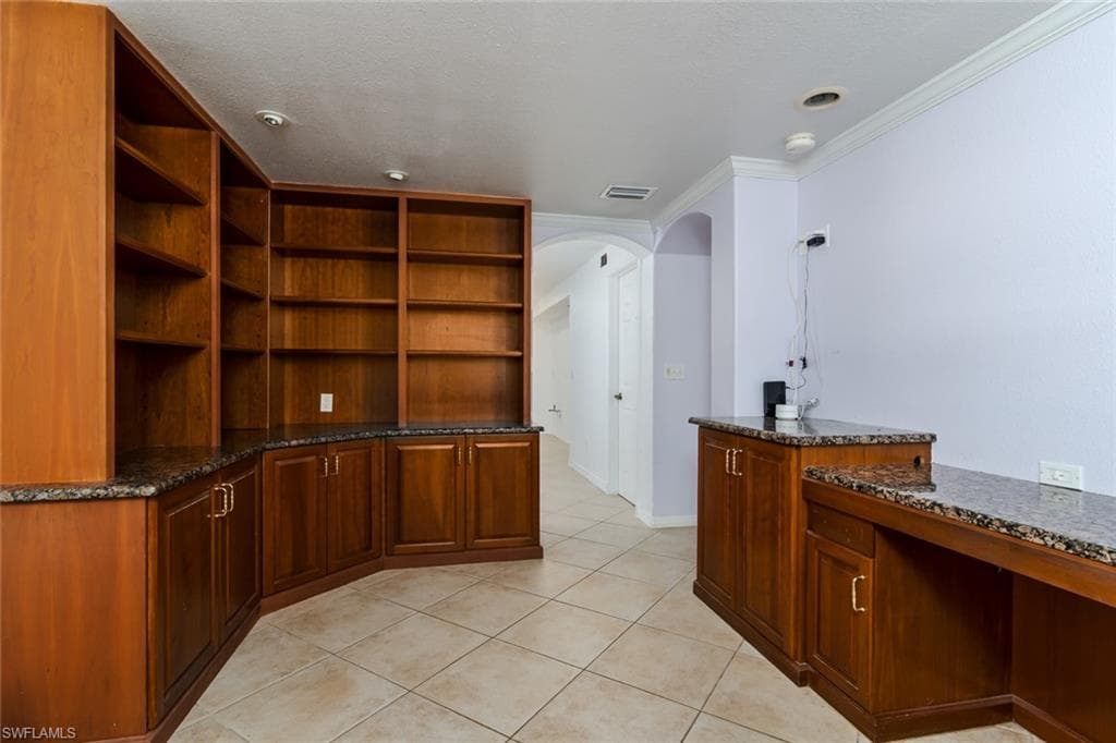3795 17th Ave SW, Naples, FL 34117-9