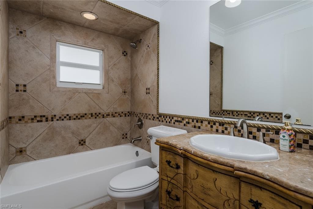 3795 17th Ave SW, Naples, FL 34117-10