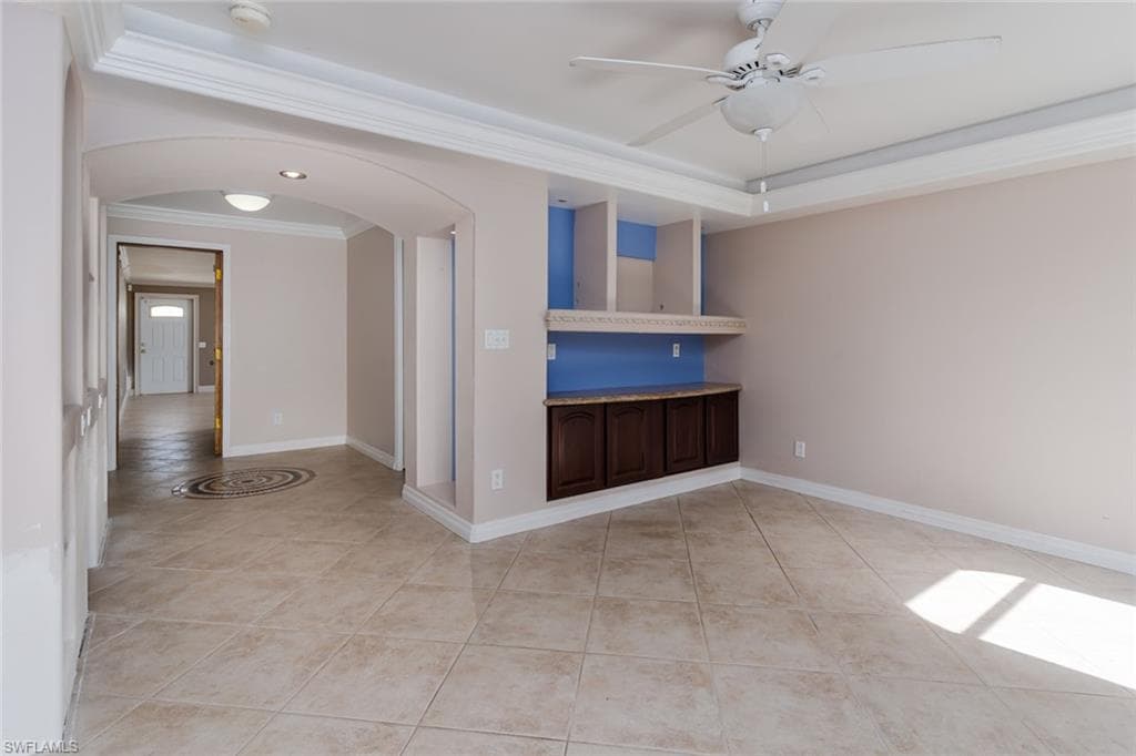 3795 17th Ave SW, Naples, FL 34117-15