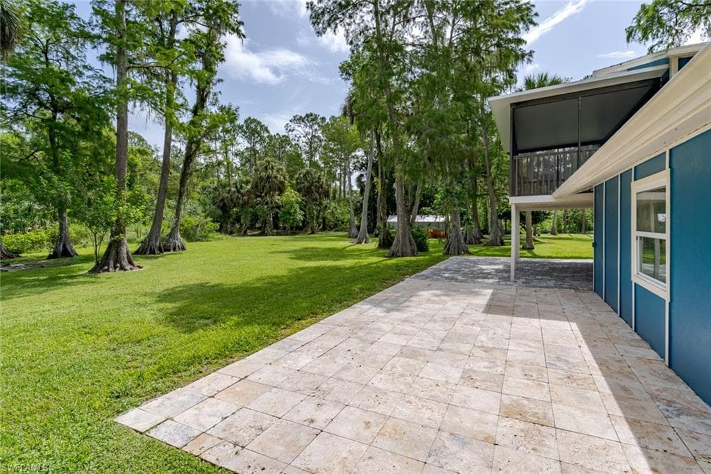 3795 17th Ave SW, Naples, FL 34117-3