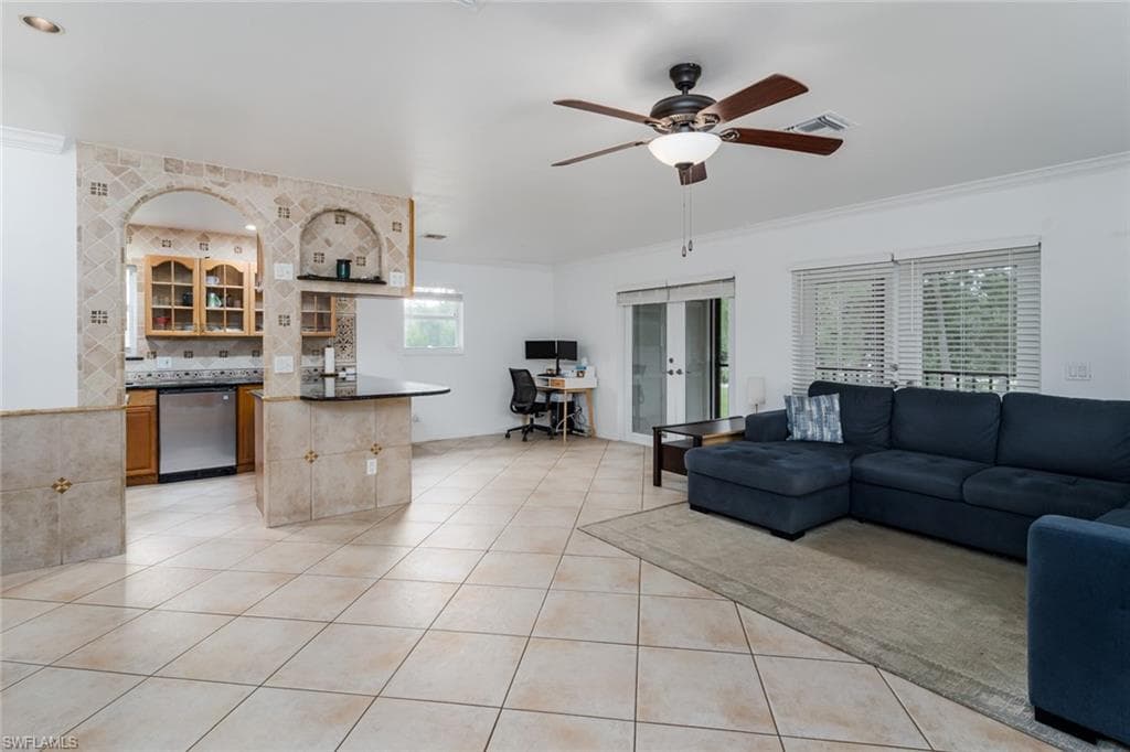 3795 17th Ave SW, Naples, FL 34117-7