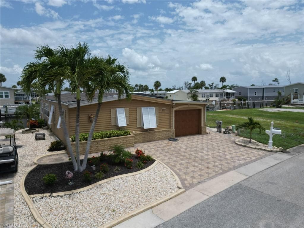 17871 Stevens Blvd, Fort Myers Beach, FL 33931-2