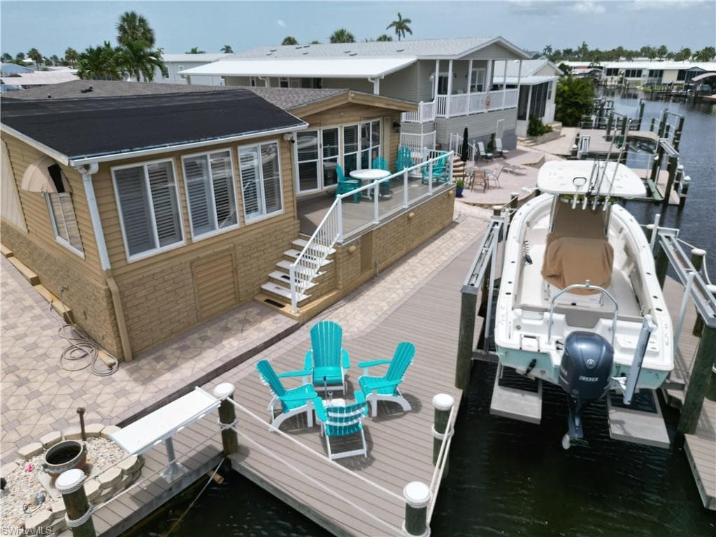 17871 Stevens Blvd, Fort Myers Beach, FL 33931-3