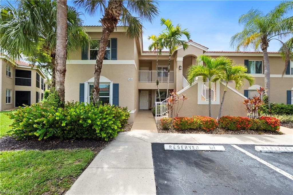 2456 Millcreek Ln 201, Naples, FL 34119-1
