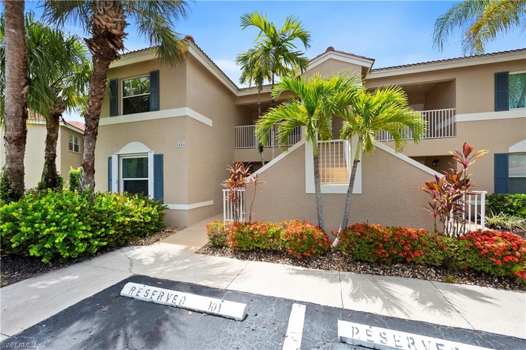 2456 Millcreek Ln 201, Naples, FL 34119-3
