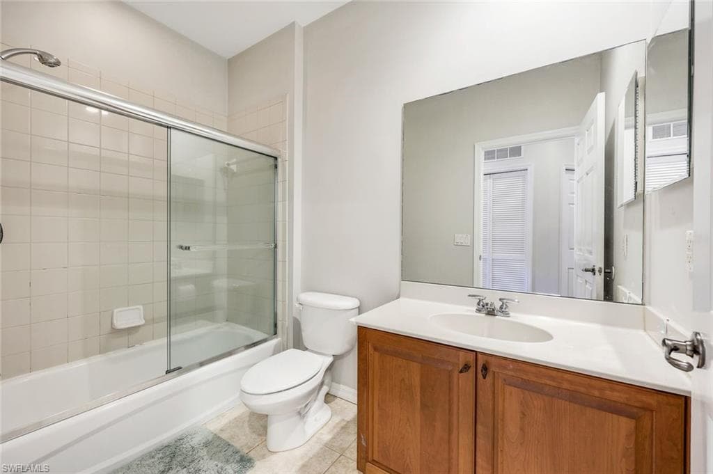 3280 Lindsey Ln 4, Naples, FL 34109-18