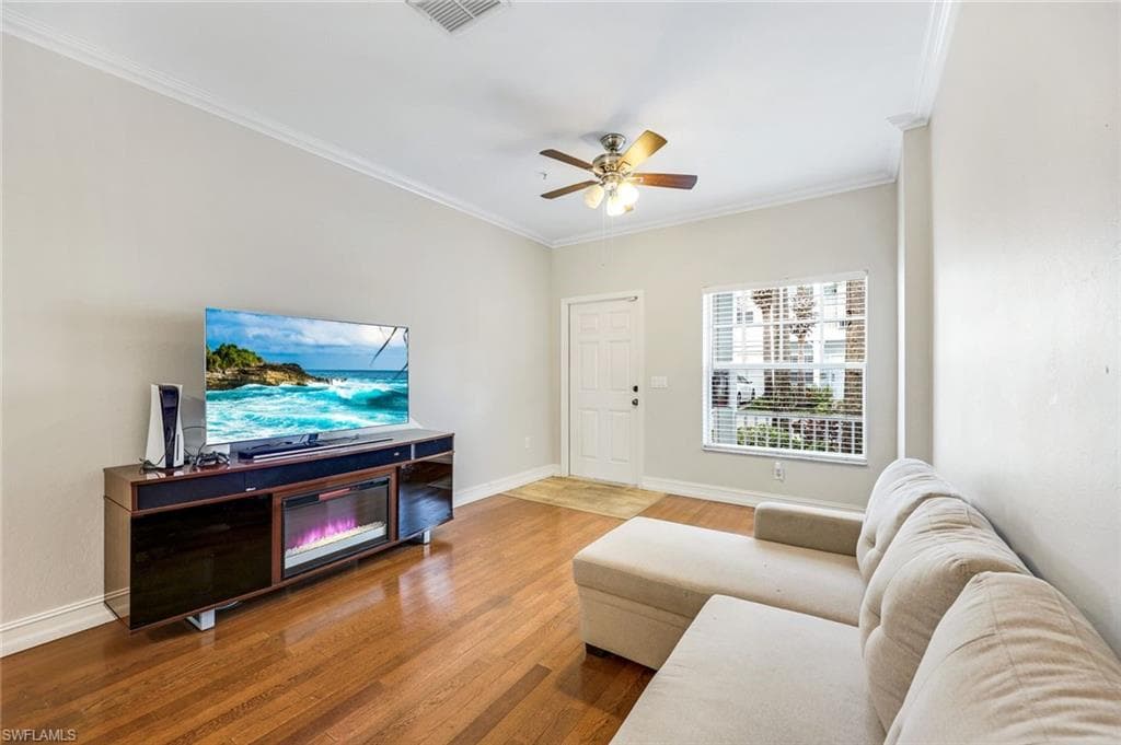 3280 Lindsey Ln 4, Naples, FL 34109-4