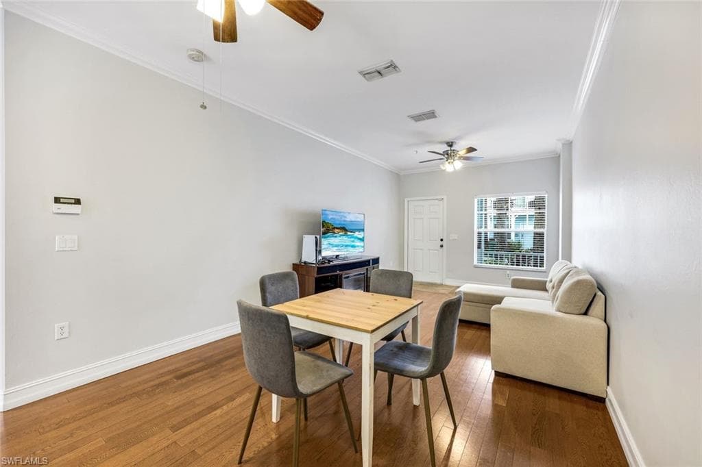 3280 Lindsey Ln 4, Naples, FL 34109-7