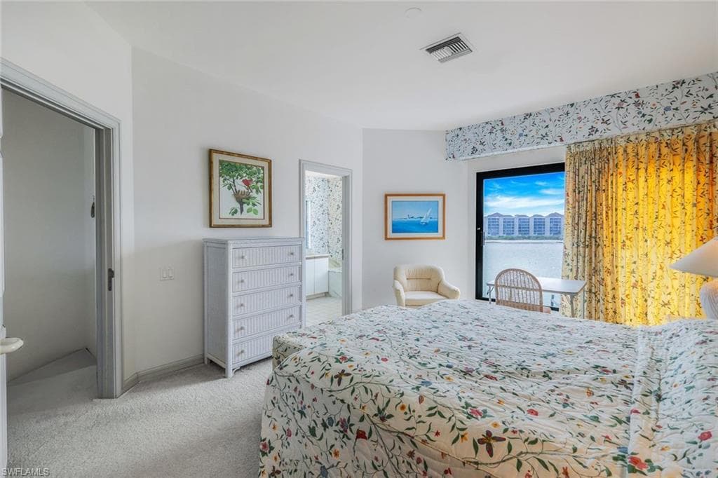 210 La Peninsula Blvd 210, Naples, FL 34113-14