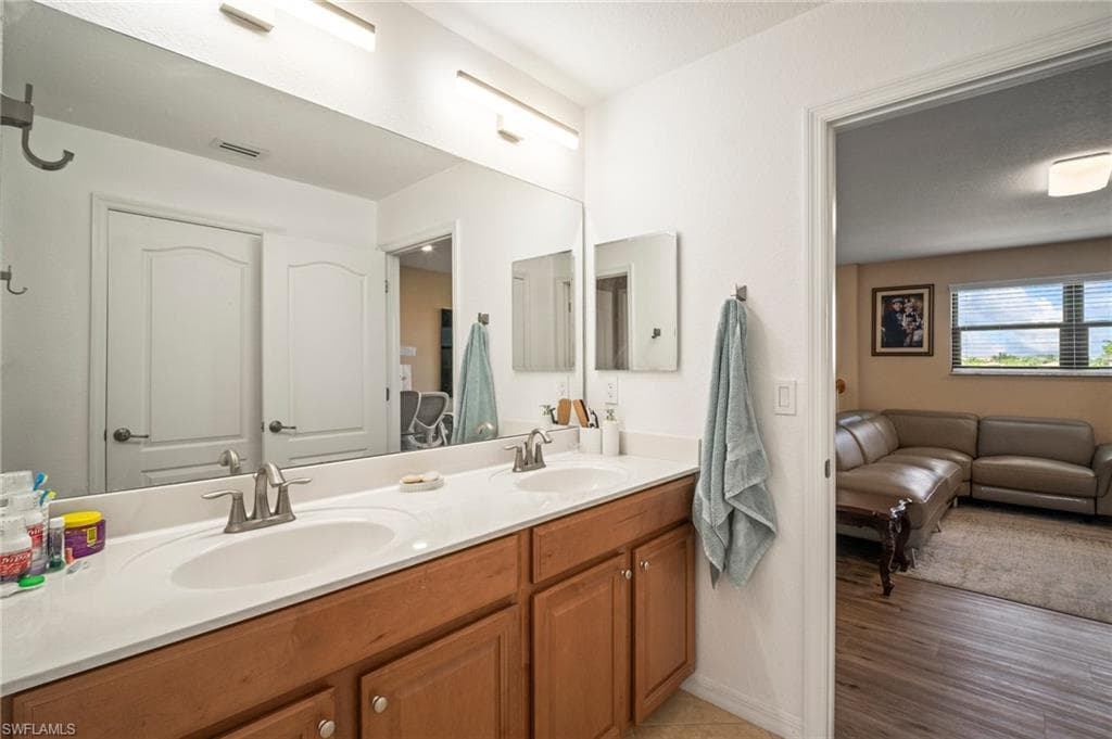 10289 Templeton Ln, Fort Myers, FL 33913-21