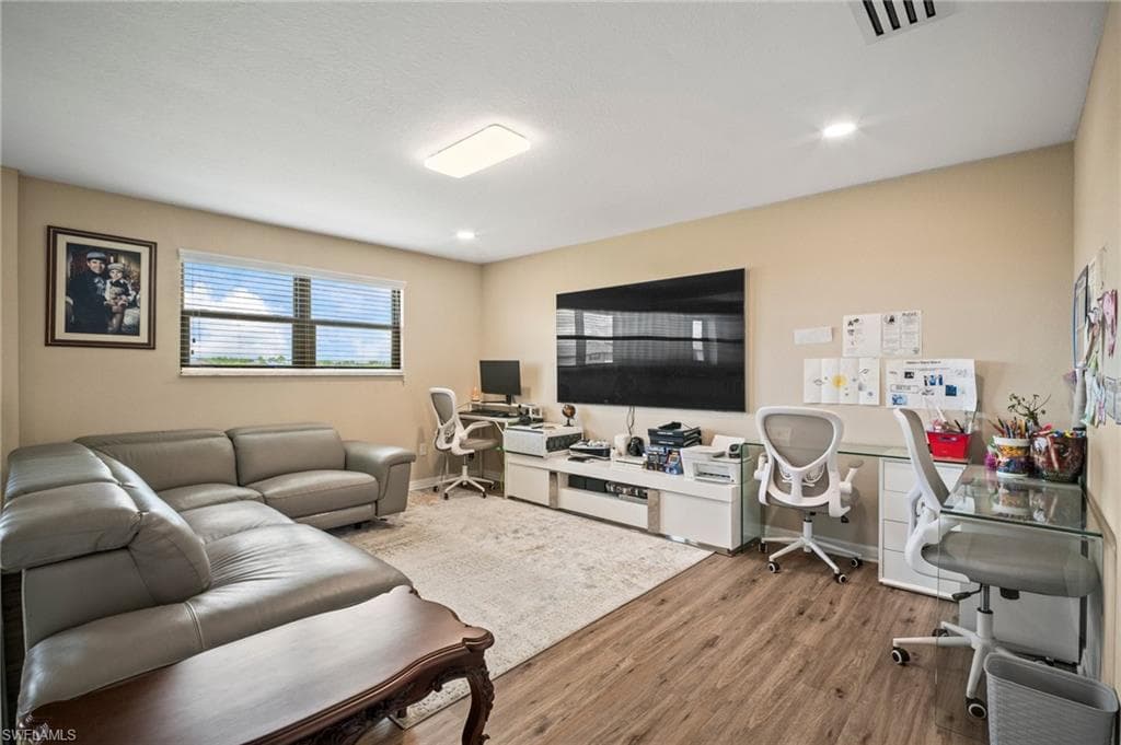 10289 Templeton Ln, Fort Myers, FL 33913-37