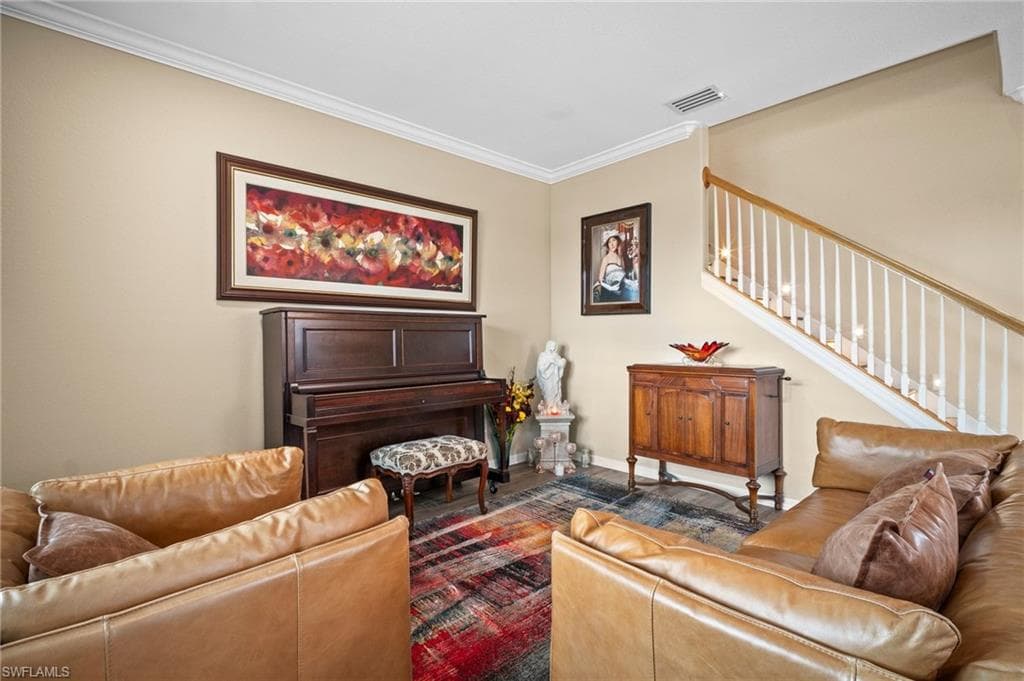10289 Templeton Ln, Fort Myers, FL 33913-7