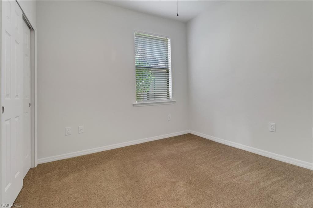 10939 Glenhurst St, Fort Myers, FL 33913-12