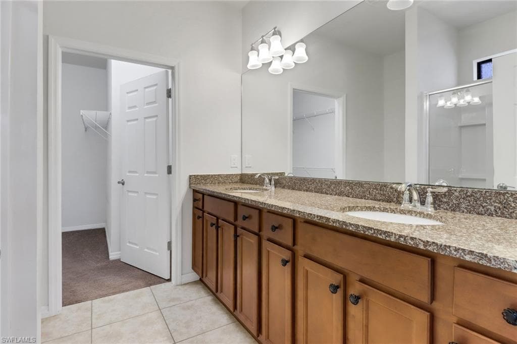 10939 Glenhurst St, Fort Myers, FL 33913-14