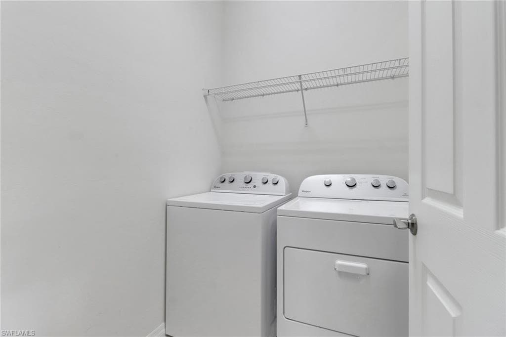10939 Glenhurst St, Fort Myers, FL 33913-16