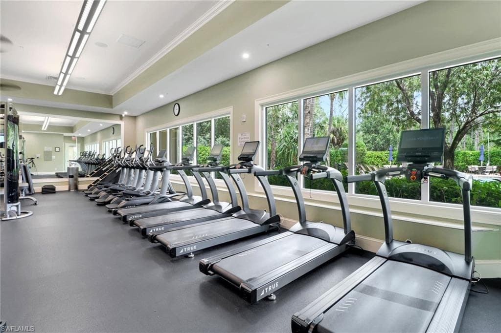 10939 Glenhurst St, Fort Myers, FL 33913-25