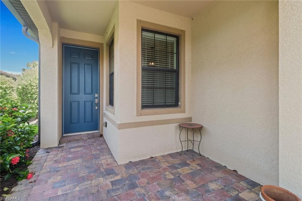 10939 Glenhurst St, Fort Myers, FL 33913-3