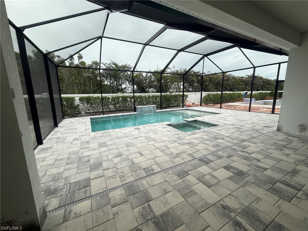 8787 Oceana Way, Naples, FL 34114-3