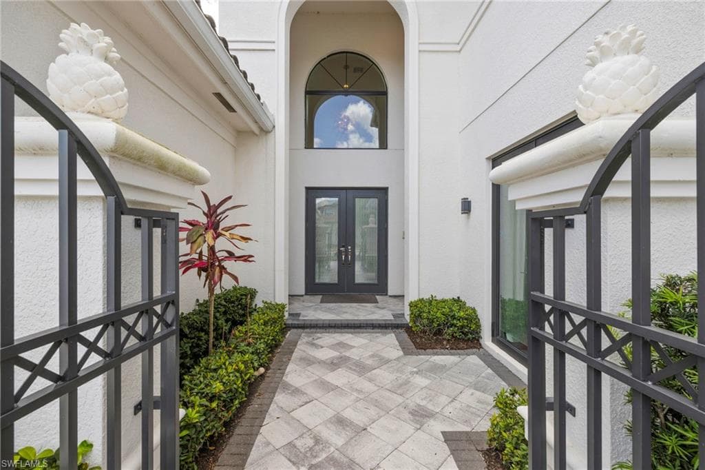 4509 Azalea Dr, Naples, FL 34119-4