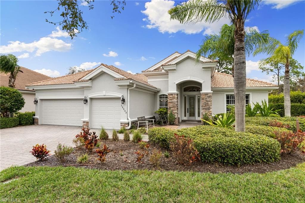15533 Vallecas Ln, Naples, FL 34110-3